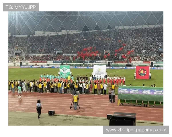 足球赛事中的球迷参与与赛事氛围 足球赛事中的球迷参与与赛事氛围